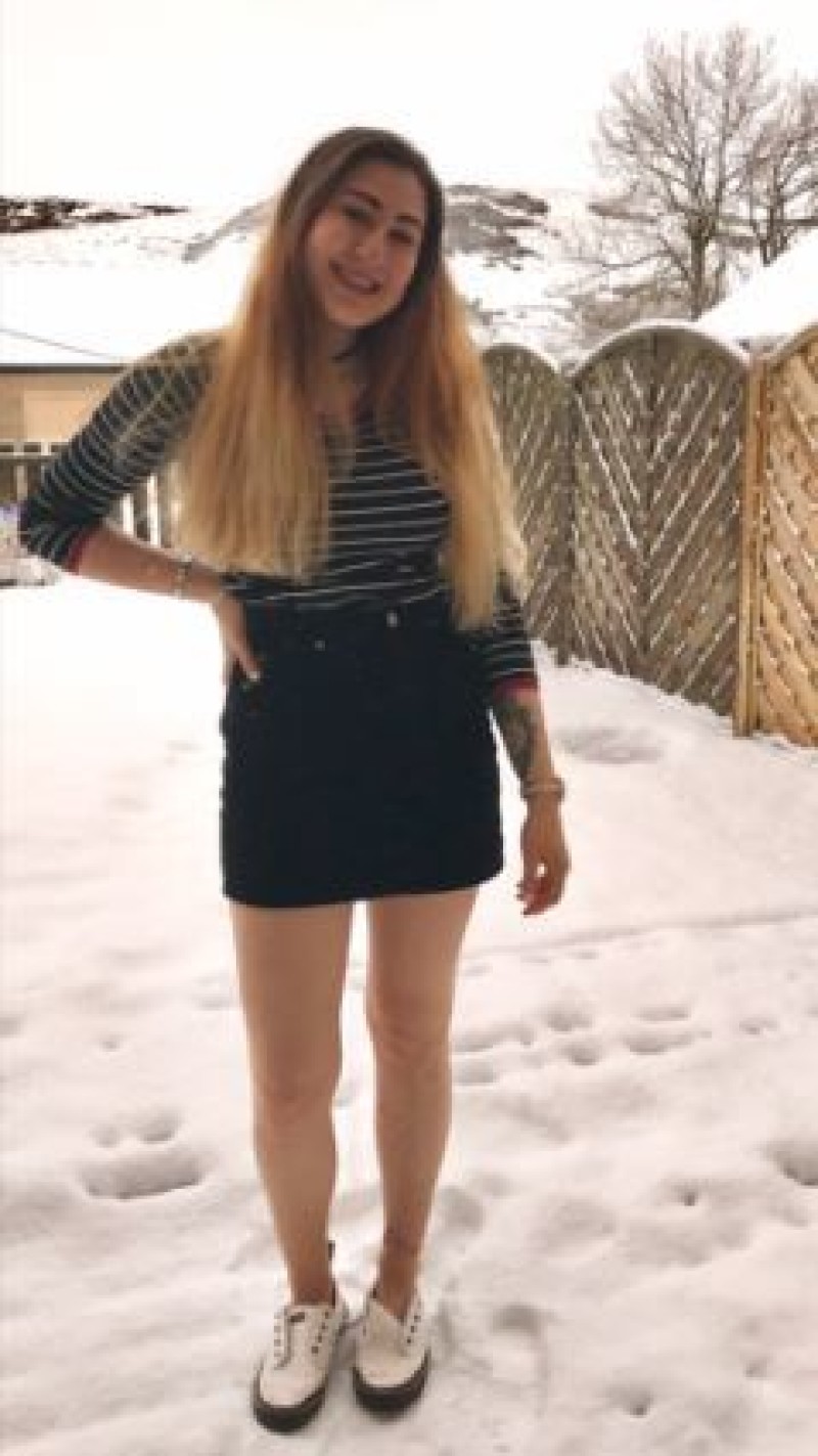 Other image for Teen has tackled anorexia alone